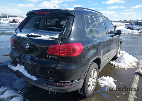 2015 Volkswagen Tiguan S z USA, uszkodzony, nr VIN WVGAV7AX3FW593963